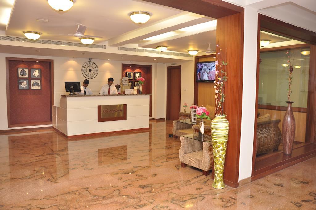 โรงแรมริธาน อะ บิสซิเนส คลาส Karumattampatti ภายนอก รูปภาพ